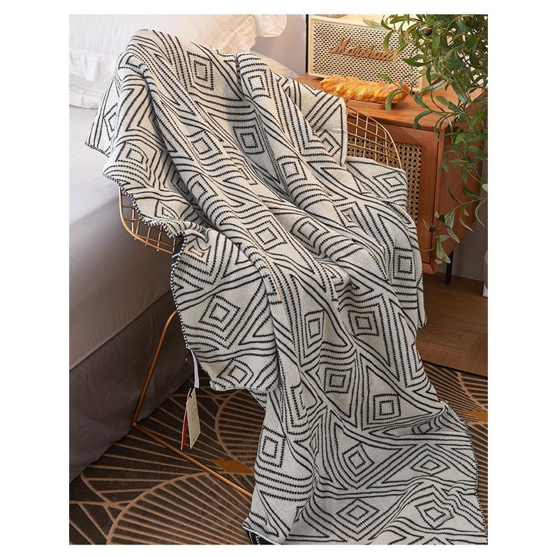 ブランケット ニット ひざ掛け 毛布 お昼寝 ソファー カバー 肩掛け