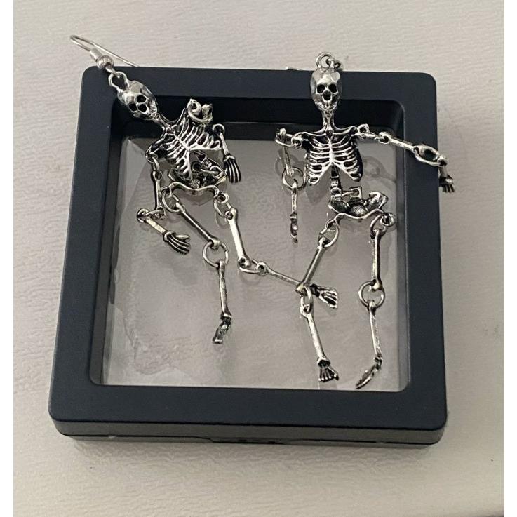 スケルトン ピアス レディース 骸骨 ドクロ ピアス ゴシック パンク ロングピアス 揺れる イヤリング風 アクセサリー ハロウィン コスプレ 仮装 小物 撮影 |  | 02