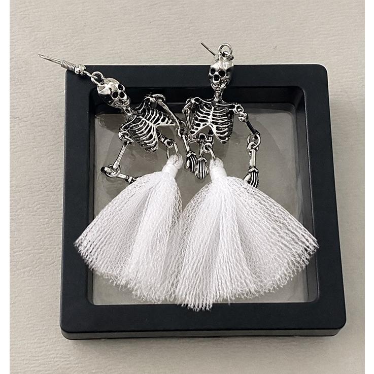 スケルトン ピアス レディース 骸骨 ドクロ ピアス ゴシック パンク ロングピアス 揺れる イヤリング風 アクセサリー ハロウィン コスプレ 仮装 小物 撮影 |  | 03