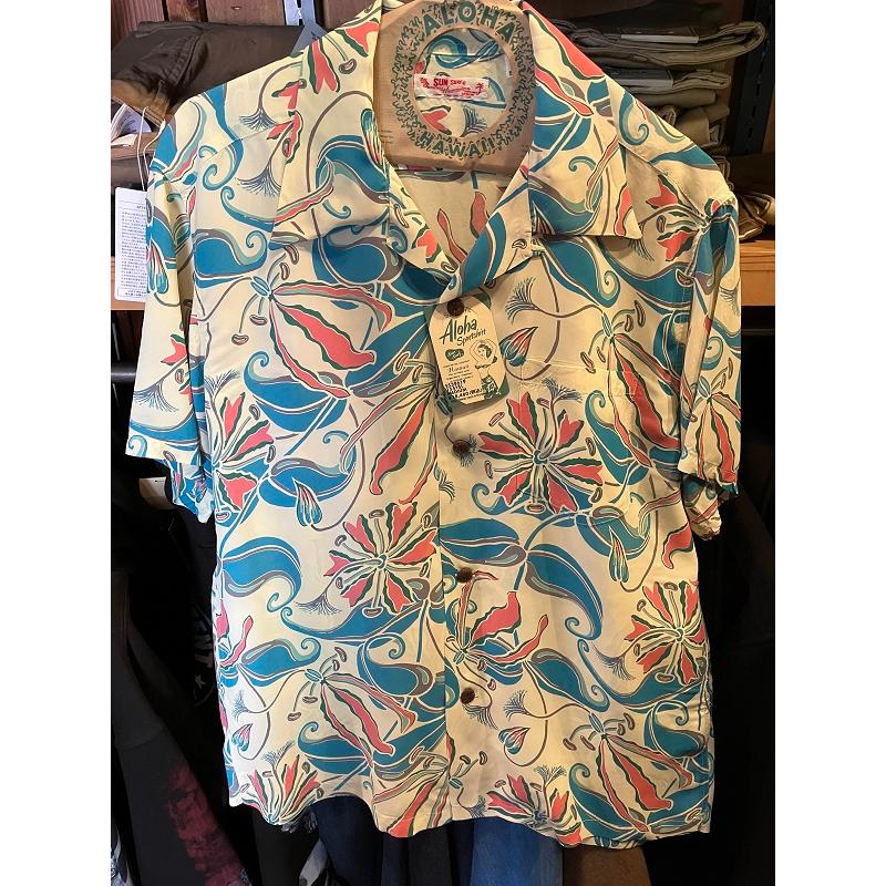SUNSURF RAYON HAWAIIAN SHIRT “SPIDER LILY” | 