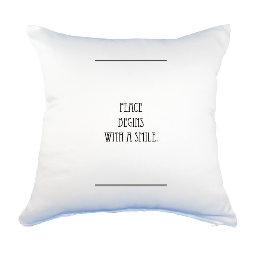 英語 名言 グッズ クッション Lサイズ Peace Begins With A Smile 1 ライン 45 45cm オリジナル おすすめ 敬老の日 E977 オリジナルグッズ専門店ファンクリ 通販 Yahoo ショッピング