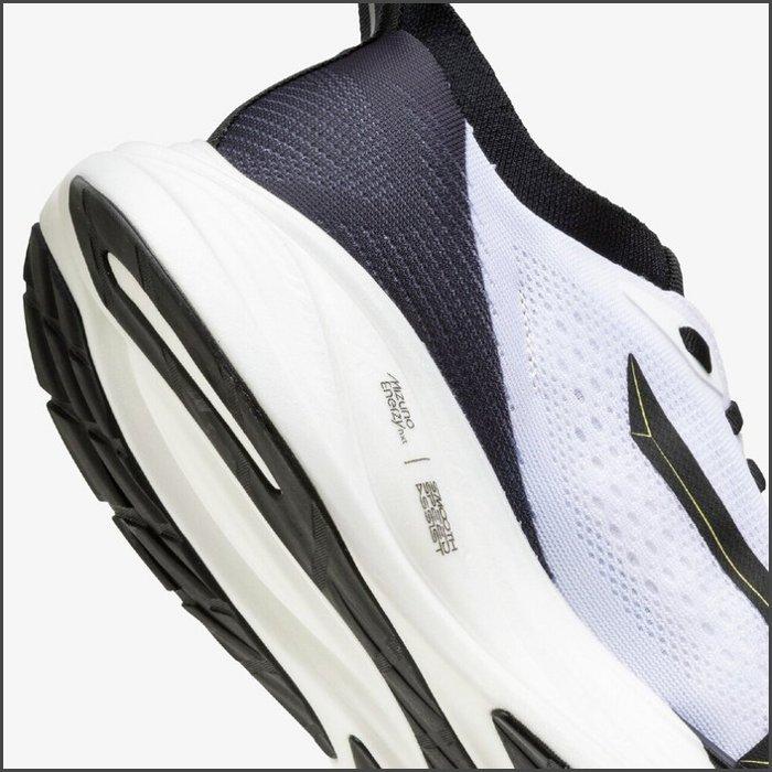 MIZUNO（ミズノ） 爆買 ネオ ゼン2 メンズ ランニングシューズ