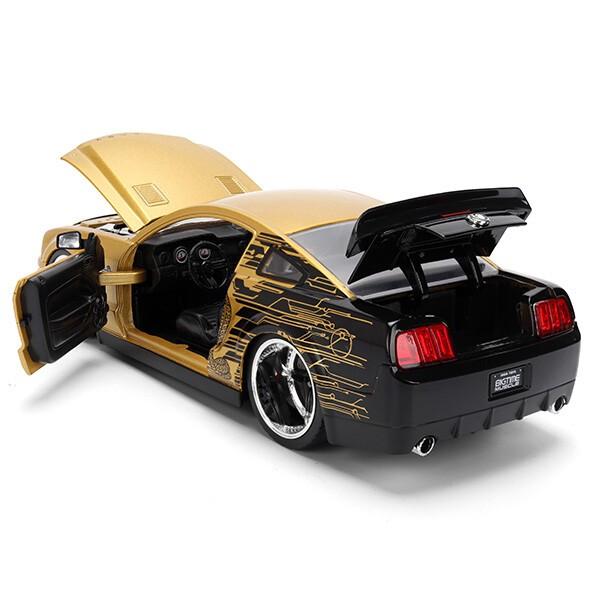 Jada フォード マスタング シェルビー gt500 ミニカー 1/24 アメ車 旧