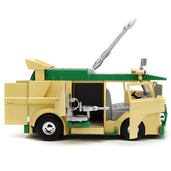 Jada ニンジャ タートルズ ミニカー 1/24 ドナテロ フィギュア付 Jada ニンジャ タートルズ ミニカー 1/24 ドナテロ フィギュア付