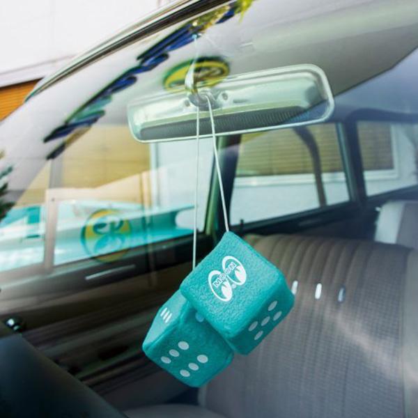 ムーンアイズ ファジーダイス 7色 サイコロ Mooneyes ファジー ダイス ダイス 車 ミラーアクセサリー カーインテリア 飾り おしゃれ ホットロッド Mn Mg878 アメリカン雑貨 ミニカー Fun Funny 通販 Yahoo ショッピング