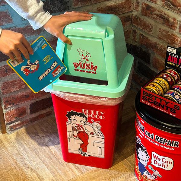 【当時物】ハムちゃんプリン　ダストボックス　ゴミ箱　クーリア　平成レトロ　希少 BETTY BOOP（ベティ ブープ） ゴミ箱 ふた付き アメリカン雑貨 ベティ