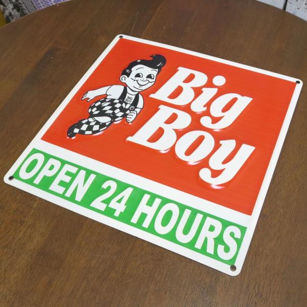 アメリカ生まれのファミリーレストランビッグボーイの看板 アメリカン