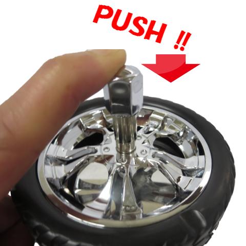 ユニークなタイヤの灰皿 フタ付き タイヤスピンアシュトレイ 蓋付き