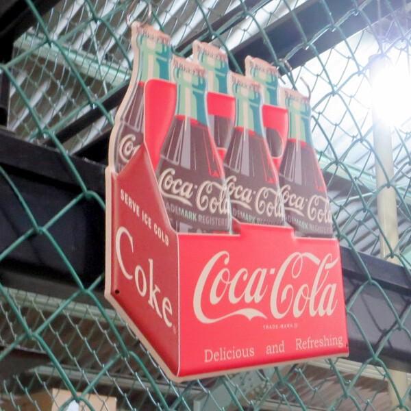 Coca Cola（コカコーラ） 看板 グッズ ブリキ看板 瓶 6本 ボドル
