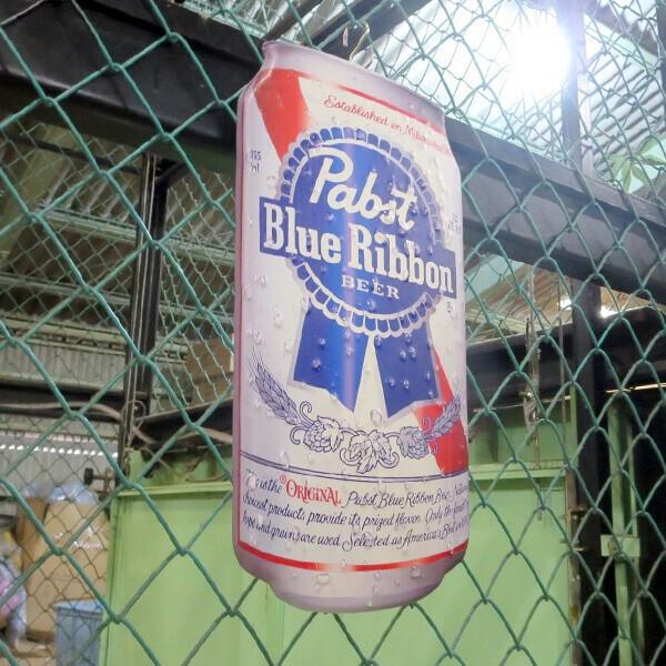 ブリキ看板 パブストブルーリボン ビール 缶 パブスト グッズ