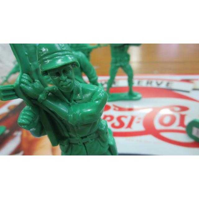 toy soldier おもちゃの兵隊 Xmas セット 大きいサイズ 派手 ジャンボ ソルジャー フィギュア 8体 セット ミリタリー 兵士