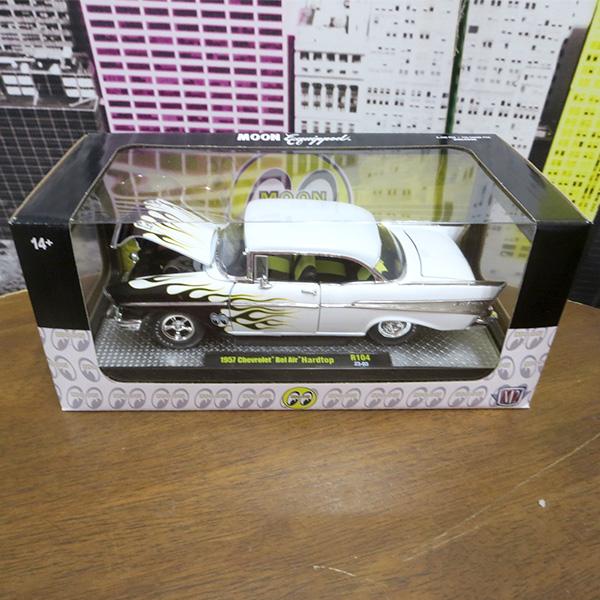 MOONEYES ムーンアイズ ミニカー 1/24 シボレー ベルエア アメ車 M2