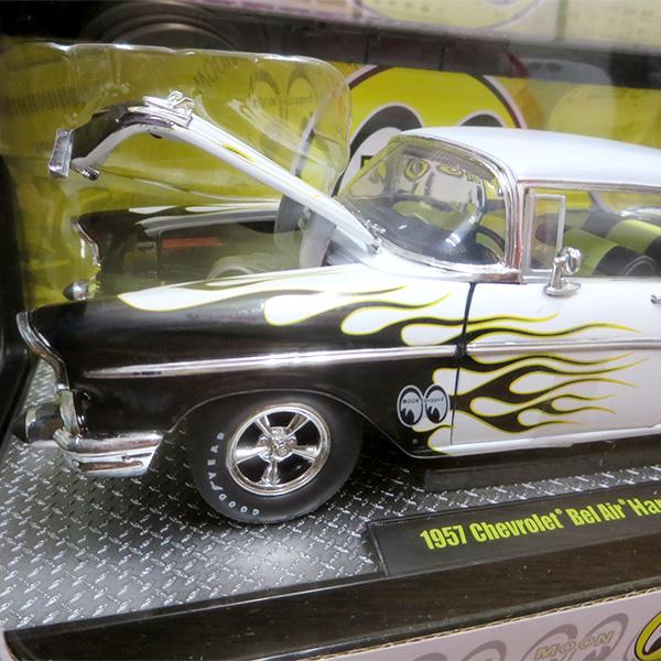 M2 シボレー　ベルエア　ガッサー - ムーンアイズ (チェイスカー) M2 シボレー ベルエア ガッサー - ムーンアイズ (チェイスカー