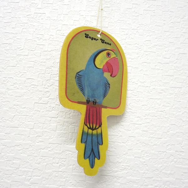 芳香剤 車 吊り下げド チェリー 香り オウム Parrots of The Caribbean