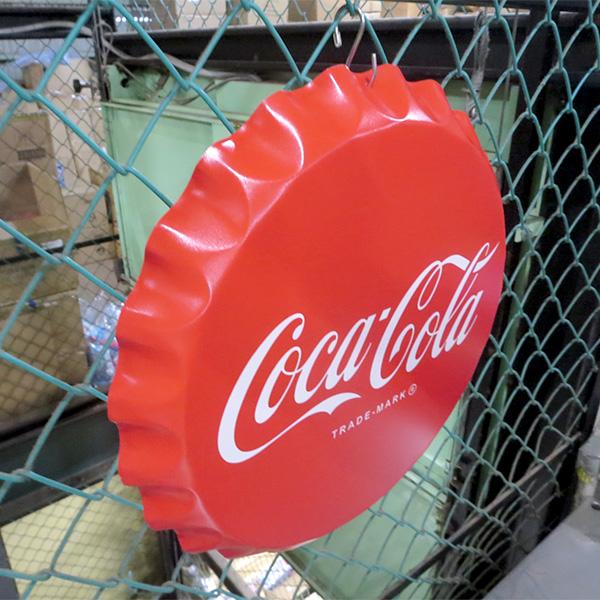 コカコーラ 看板 ボトルキャップ ブリキ看板 コカコーラ グッズ インテリア雑貨 アメリカン雑貨 壁掛け 壁装飾品 インテリア ガレージ ダイナー おしゃれ レトロ | Coca Cola | 04