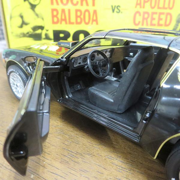 ロッキー ミニカー 1/24 ポンティアック ファイヤーバード ROCKY II 1979 Pontiac Firebird Trans Am グリーンライト アメ車 車 おもちゃ ダイキャストカー｜funandfunny｜10