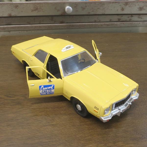 グリーンライト ポルターガイスト ミニカー 1/24 グリンライト