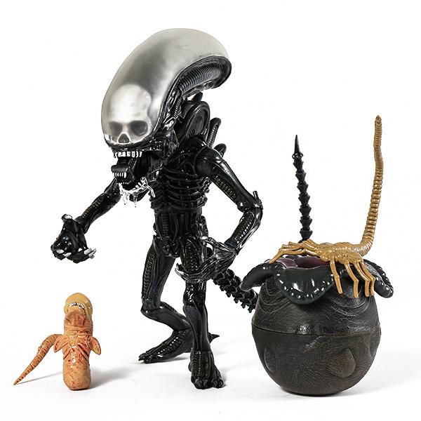 MEZCO エイリアン フィギュア 7インチ アクションフィギュア MEZCO エイリアン フィギュア 7インチ アクションフィギュア