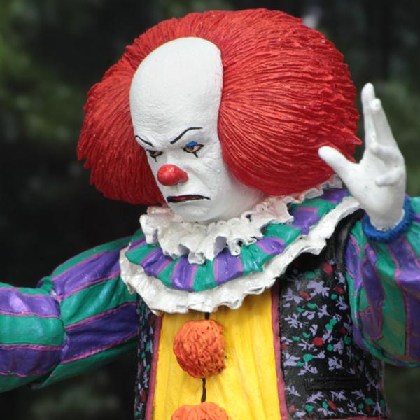 ❗️トン　❗️ ECC 1/1 ペニーワイズ Amazon.co.jp: IT それが見えたら、終わり。 ペニーワイズ ワン