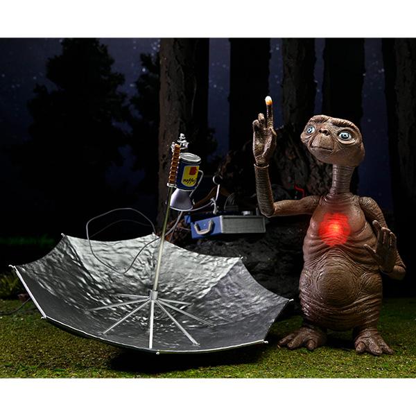 NECA E.T. 7inch アクションフィギュア デラックス with LED NECA E.T. 7inch アクションフィギュア デラックス with LED