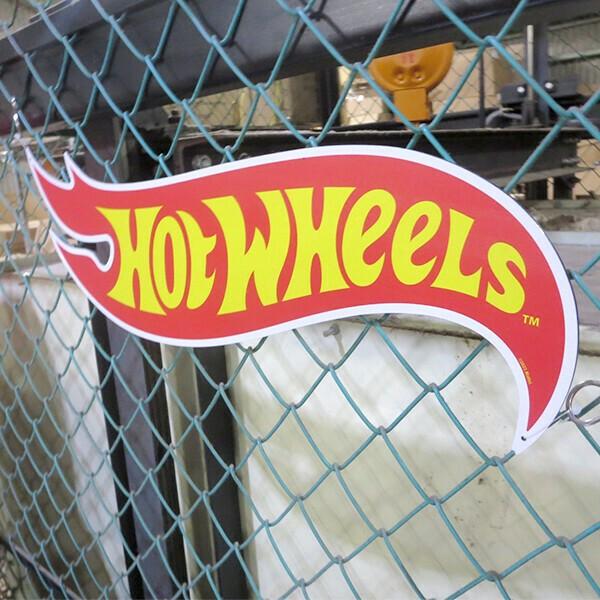 ホットウィール ブリキ看板 ガレージ Mattel Hot Wheels ロゴ