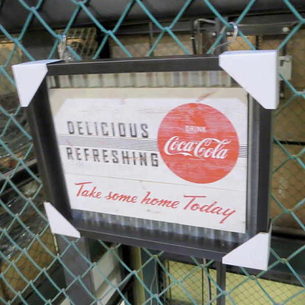 Coca Cola（コカコーラ） ウッドフレームメタルサイン 看板 アメリカン