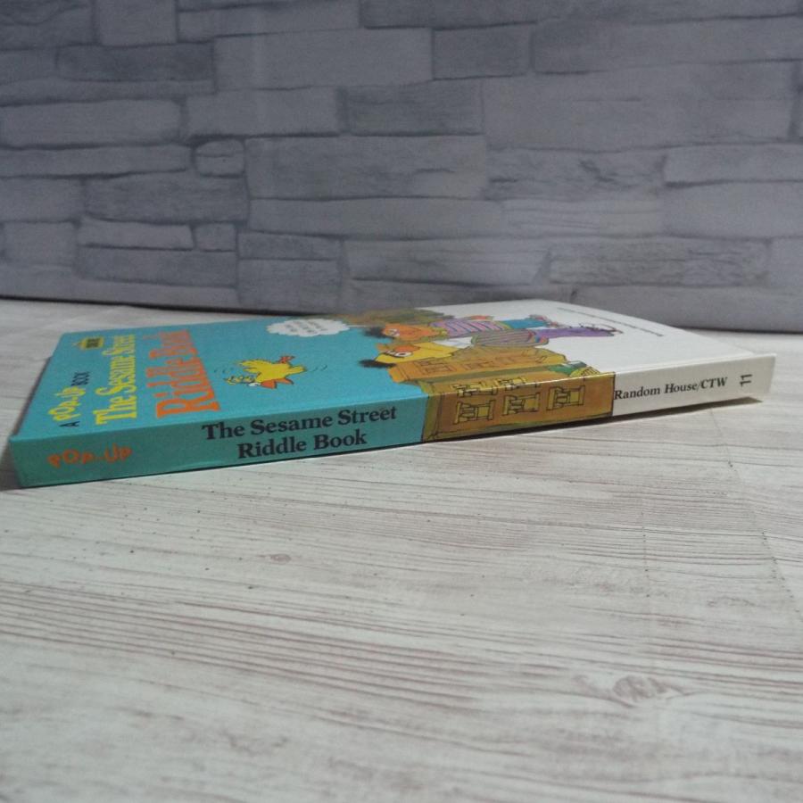 仕掛絵本[セサミストリート Pop-Up BOOK The Sesame Street Riddle