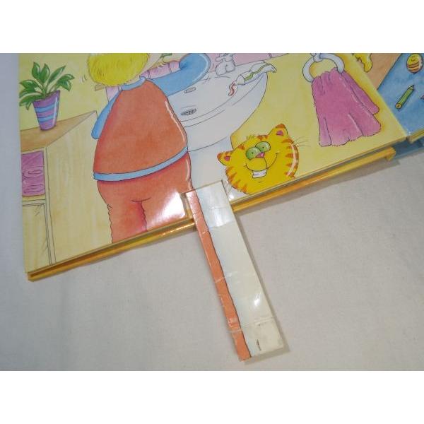 仕掛絵本[My Busy Day : CHANGING PICTURES] 洋書 英語絵本 つまみ引き