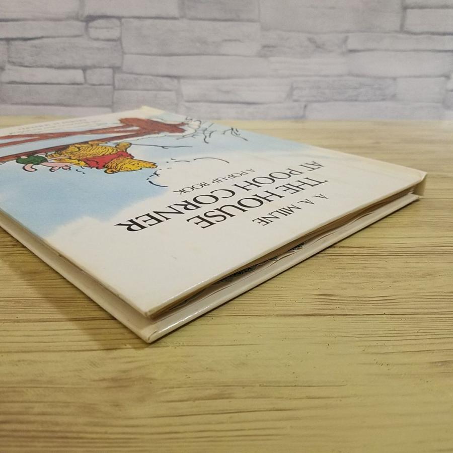 仕掛絵本[クマのプーさん THE HOUSE AT POOH CORNER，A POP-UP BOOK