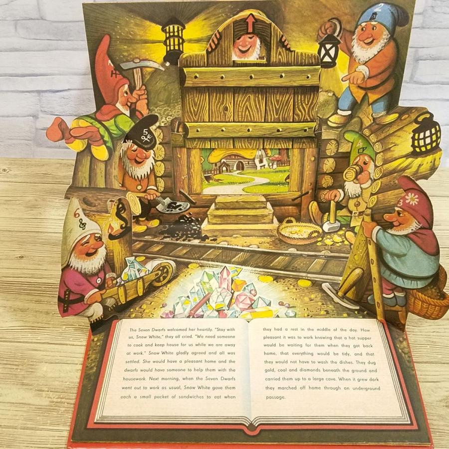 仕掛絵本[ヴォイチェフ・クバシュタ 白雪姫 SNOW WHITE : POP-UP 仕掛絵本[ヴォイチェフ・クバシュタ 白雪姫 SNOW WHITE : POP-UP