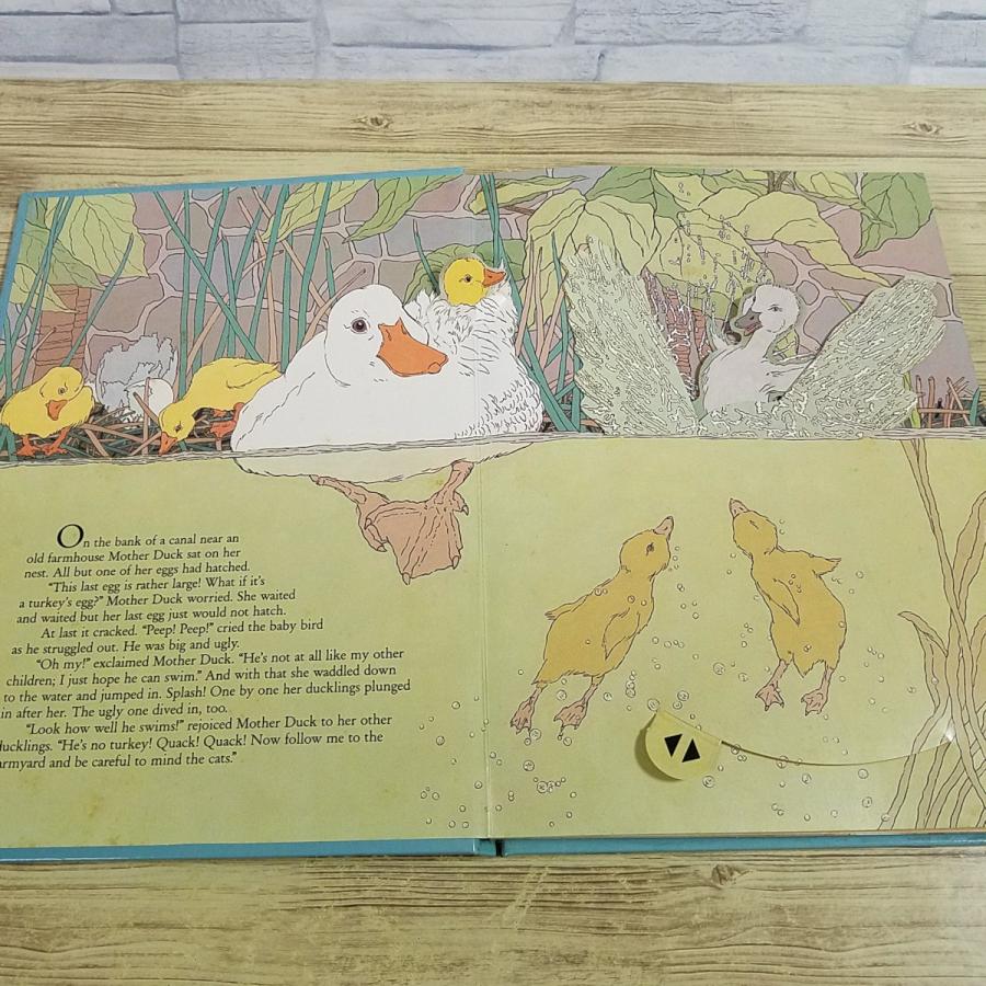 仕掛絵本[みにくいあひるのこ ポップアップブックTHE UGLY DUCKING: A