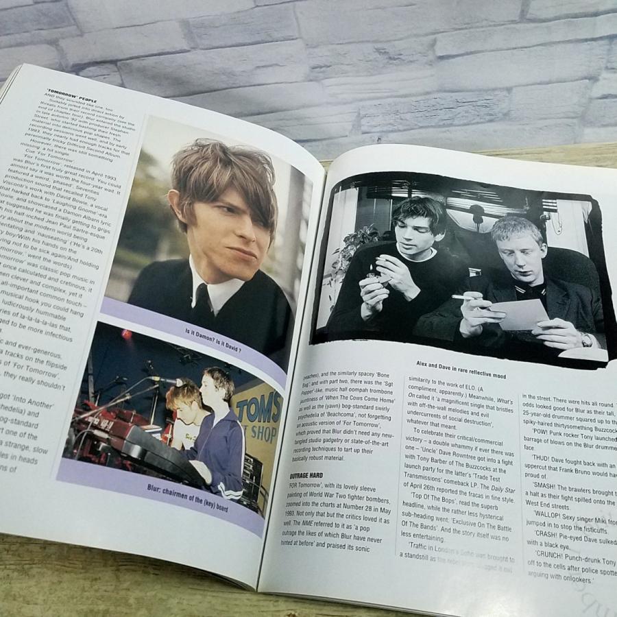 期間限定特価】音楽関連[Blur: The Illustrated Story] 洋書 英語