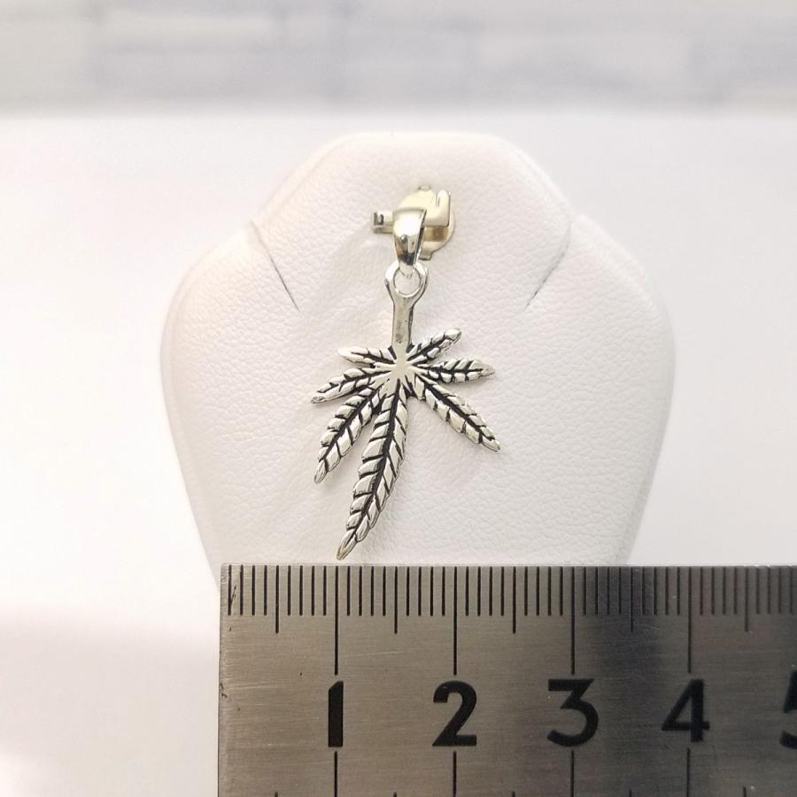 シルバーアクセ[シルバー925 ペンダント・トップ 楓（かえで）／紅葉