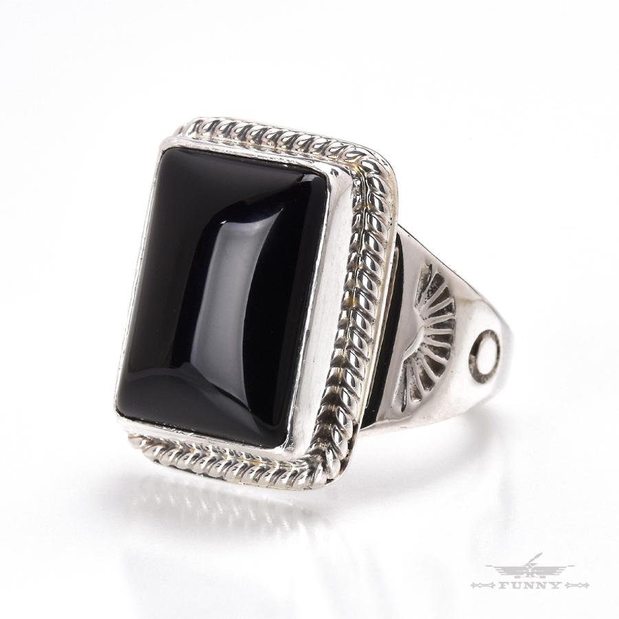 アメリカインディアンジュエリー·オニキス シルバー リング Indian Jewelry FUNNY公式ストア ナバホ族 オニキス リング [22号