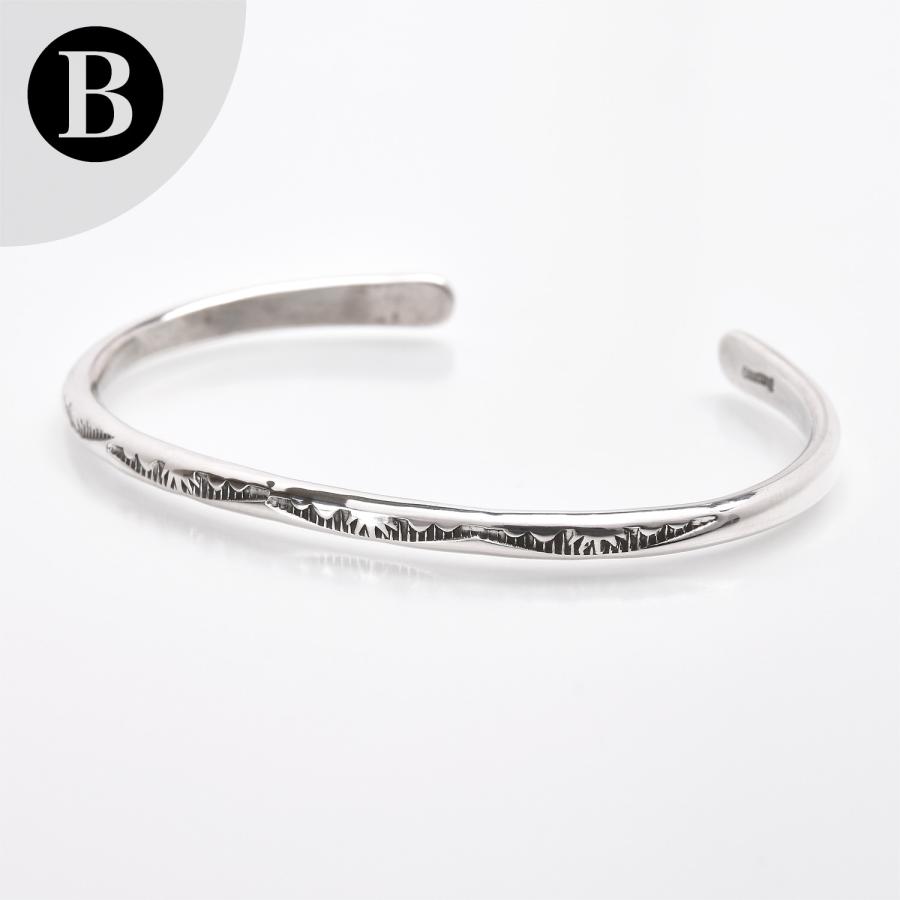 【レア】ナバホ族　ツイスト＆スタンプワーク　スターリングシルバー製　バングル Indian Jewelry FUNNY公式ストア ナバホ族 スタンプワーク