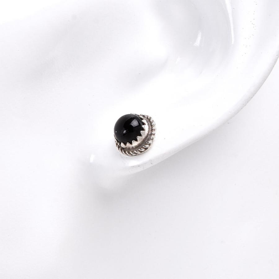 Indian Jewelry FUNNY公式ストア ナバホ族 オニキス ピアス Indian Jewelry FUNNY公式ストア ナバホ族 オニキス ピアス