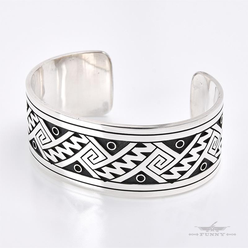 Indian Jewelry FUNNY公式ストア ホピ族 ゲーリー&エリシー Indian Jewelry FUNNY公式ストア ホピ族 ゲーリー&エリシー