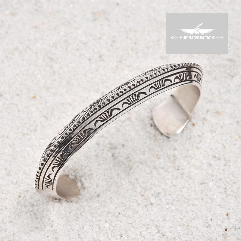 Indian Jewelry FUNNY公式ストア ナバホ族 ワイル・セカテロ Indian Jewelry FUNNY公式ストア ナバホ族 ワイル・セカテロ