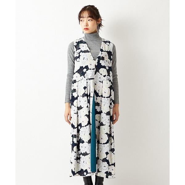 乱菊 春牡丹vネックワンピース Vネック ワンピース オリジナル レディース Aライン 背開き 和柄 和風 ワンピース ロング フレア フォーマル 大人女子 椿 花柄 0608 2 400 ふりふ 通販 Yahoo ショッピング