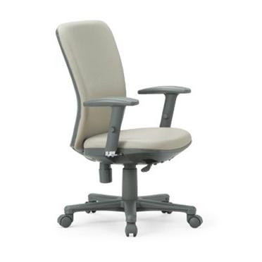 送料無料 ミドルバックタイプオフィスチェア・可動肘付き 組立品 事務椅子・ミーティングチェアチェア/椅子 メーカー品 肘付き 素材・カラー選べます