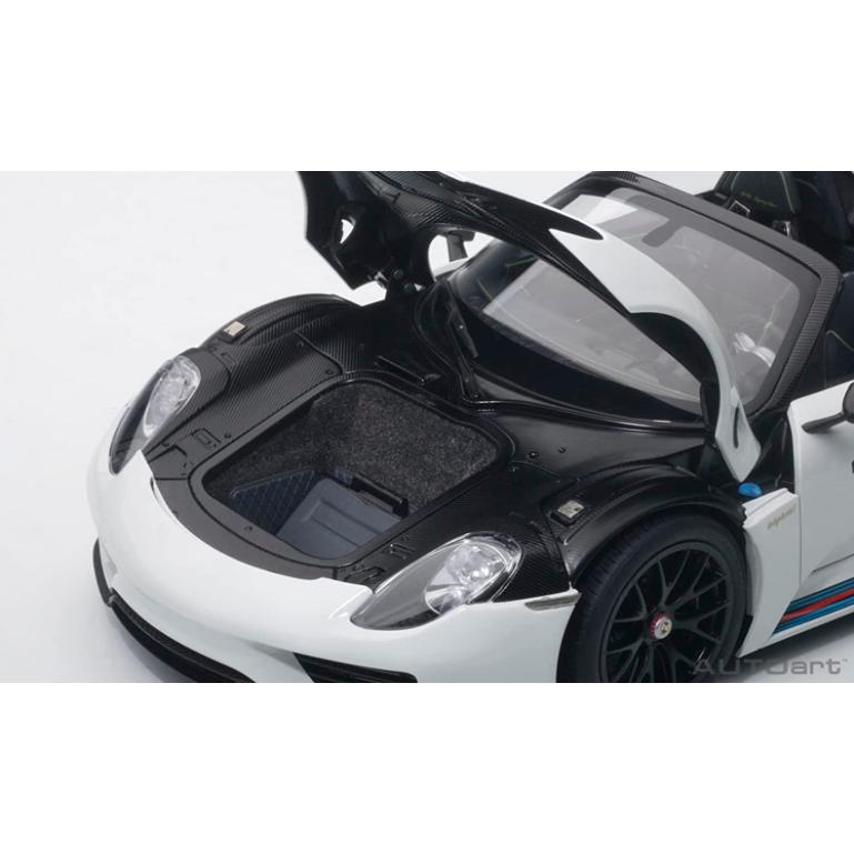 オートアート AUTOart 1/18 ポルシェ 918 スパイダー バイザッハ