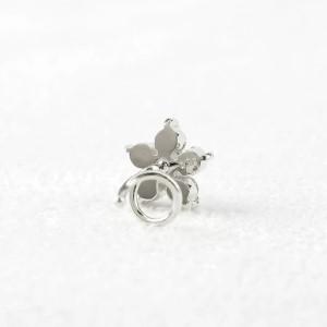 ふるさと納税  プラチナ ピアス つけっぱなし 片耳 ダイヤ キャッチなし 花 フラワー ダイヤモンド 0.19ct キャッチナッシャー pt900 シンプル .. 山梨県昭和町の画像
