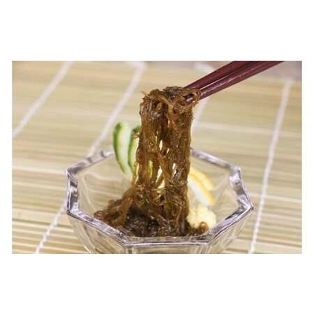 ふるさと納税 奄美産 冷凍生もずく A011-005 小分け 海藻 ビタミン ミネラル 豊富 健康 美容 フコイダン 太い シャキシャキ 奄美大島 鹿児島県奄美市