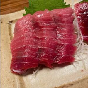ふるさと納税 貴重な天然本鮪 赤身 約200g 中トロ 約200g 各3柵ずつ 6 8人前●赤身はマグロの中心部天身を使用！中とろの脂はくどくない上質.. 神奈川県小田原市の画像