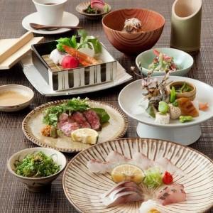 ふるさと納税 東京・有楽町で味わう坐来大分 最上級コース料理「坐来」ペアチケット 大分県由布市_1