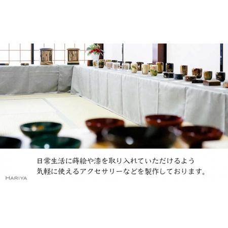 森の中のふくろう蒔絵 白蝶貝ループタイ フクロウ 漆塗り 漆 蒔絵 白蝶貝 うるしアート  ループタイ アクセサリー ギフト 伝統工芸.. 石川県加賀市 【株式会社】