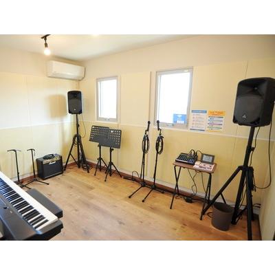 ふるさと納税 iB MUSIC STUDIO \u0026 School（龍地店）で使えるスタジオチケット20時間分 山梨県甲斐市の画像