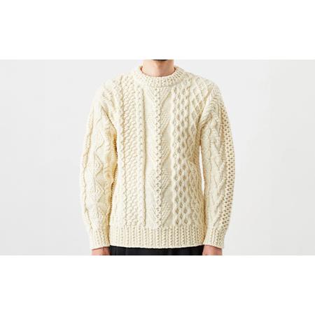 ふるさと納税 ≪先行予約≫【THISISASWEATER.】A2 : A SWEATER IS LOVE. -WHITE ホワイト セーター 服 洋服 ユニセックス メンズ レディース ブ.. 山形県山辺町の画像