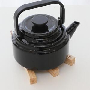 木製 鍋敷き  天然木 無垢材 耐熱  キッチン用品  ヒノキ  日本製  【プラ板】 kitoen（木と縁） 岡山県岡山市