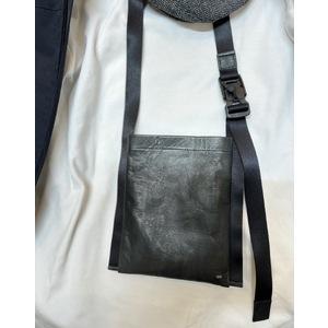 ふるさと納税 Leather Sacoche / 105　エゾ鹿革 バッグ 希少 カバン サコッシュ 天然 北海道池田町の画像